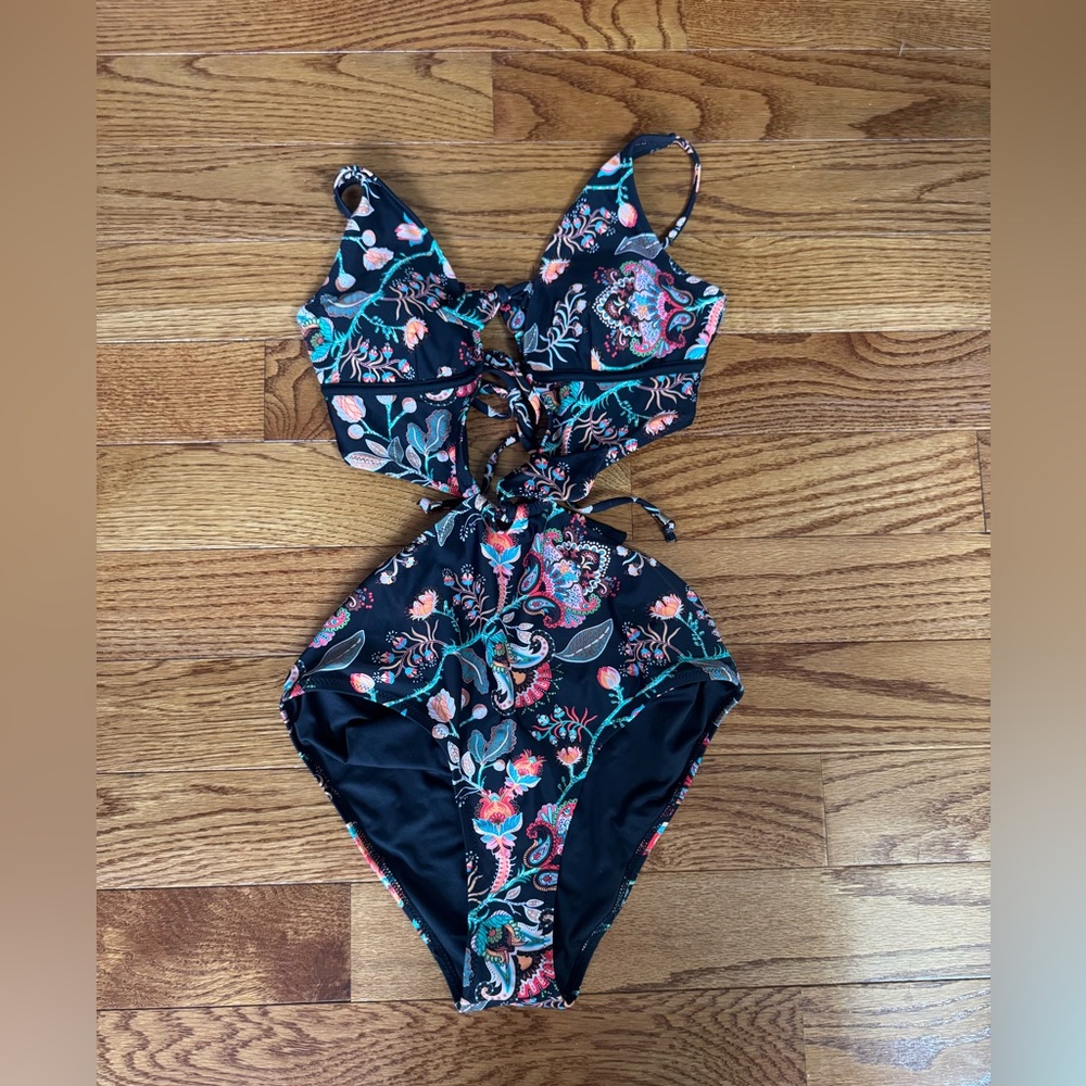 Cupshe Boho‎ Floral One-Piece Swimsuit - NWT